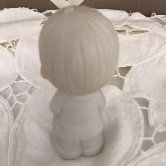 Precious Moments Figurines - Picture 6 of 10